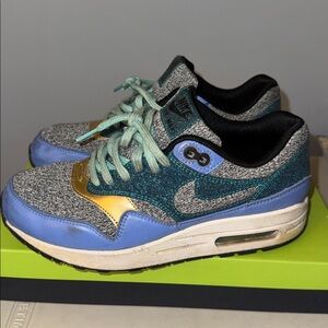 Nike Women's Air Max 1 SE in the "Polar"